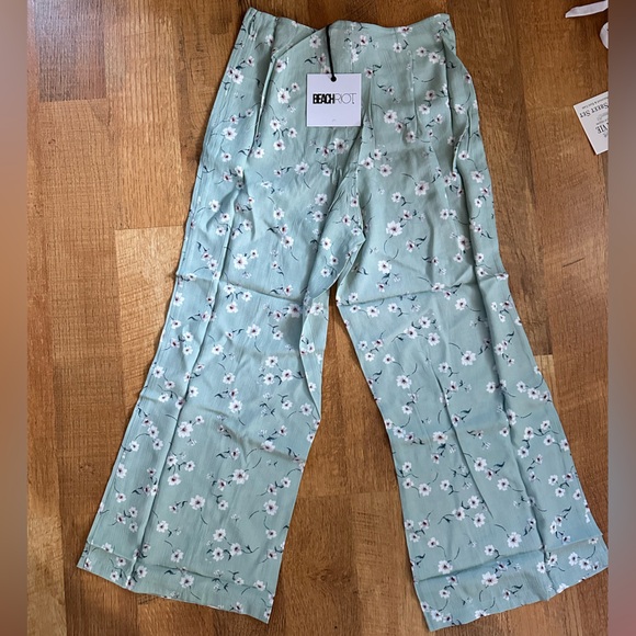 Beach Riot Mint Flower Celine Pant - Picture 5 of 6